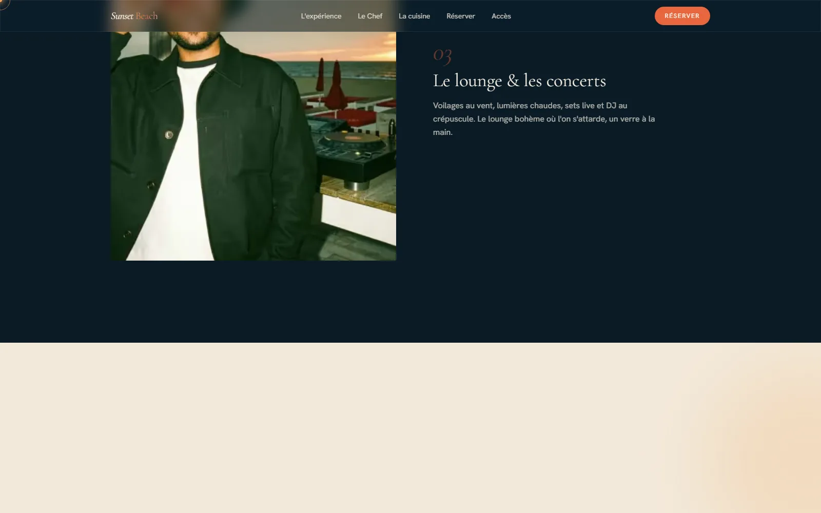 Chapitre « Le lounge & les concerts » : ambiance bohème et sets live au crépuscule